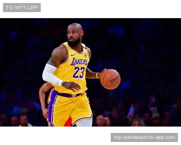 勒布朗今天又点了个外卖，好像是个普通人突然变的超级明星？